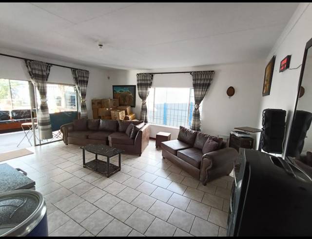 4 BEDROOM HOUSE FOR SALE IN DALVIEW